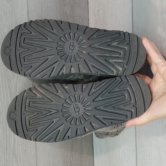 Ugg Australia Women IIsa Cardi Sweater Ankle Bows Boots shoes sz 7 - Picture 11 of 12